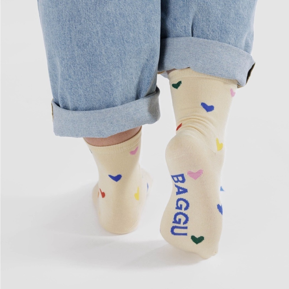 NWT BAGGU Hearts Crew Sock
